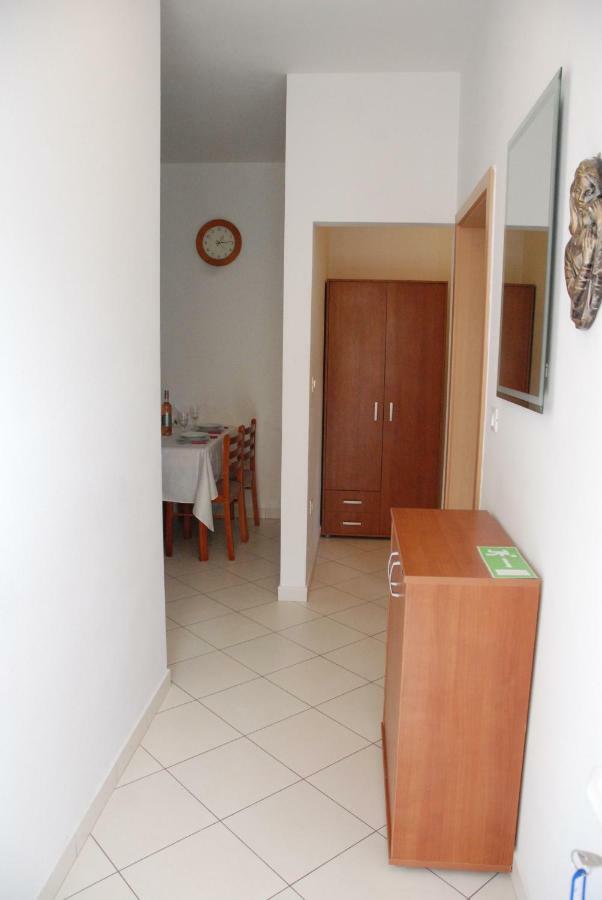 Apartmani Radin Rosini Buitenkant foto