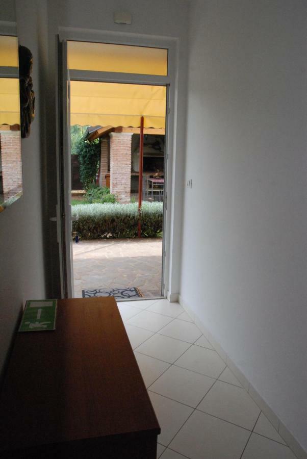 Apartmani Radin Rosini Buitenkant foto