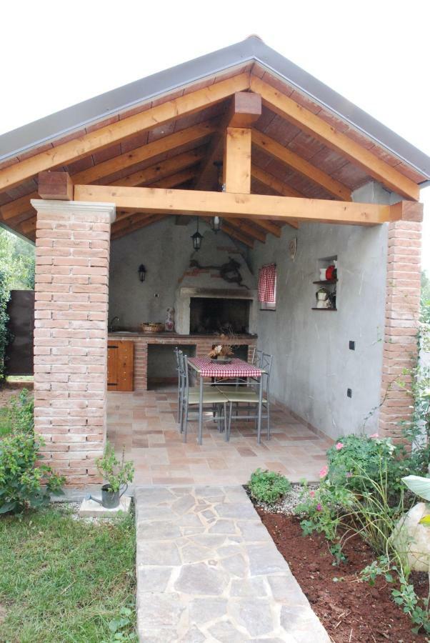 Apartmani Radin Rosini Buitenkant foto