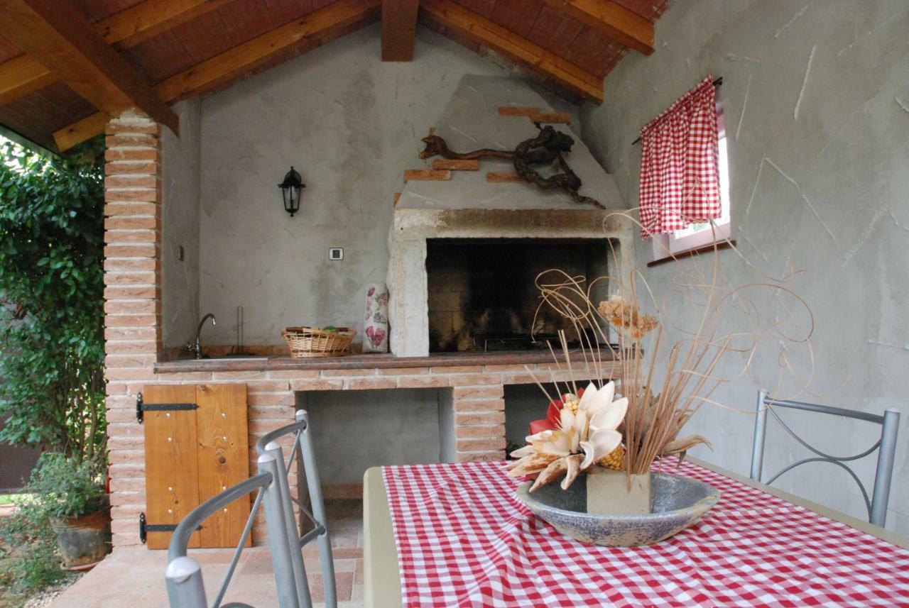 Apartmani Radin Rosini Buitenkant foto