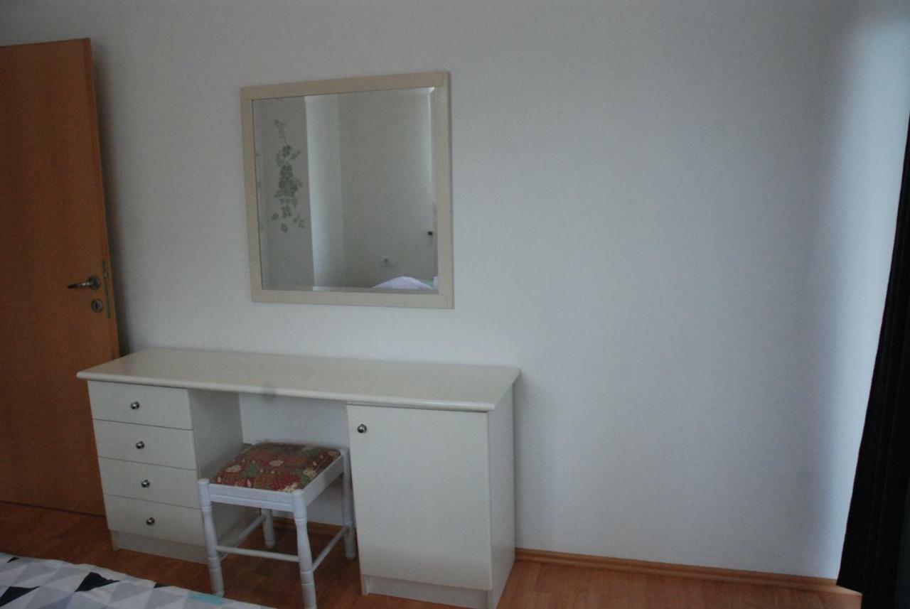 Apartmani Radin Rosini Buitenkant foto