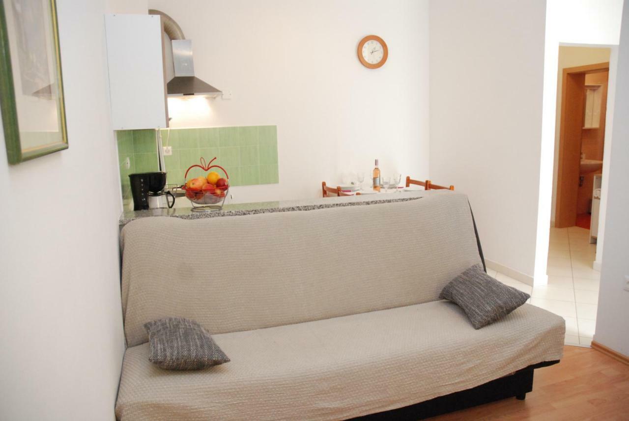 Apartmani Radin Rosini Buitenkant foto