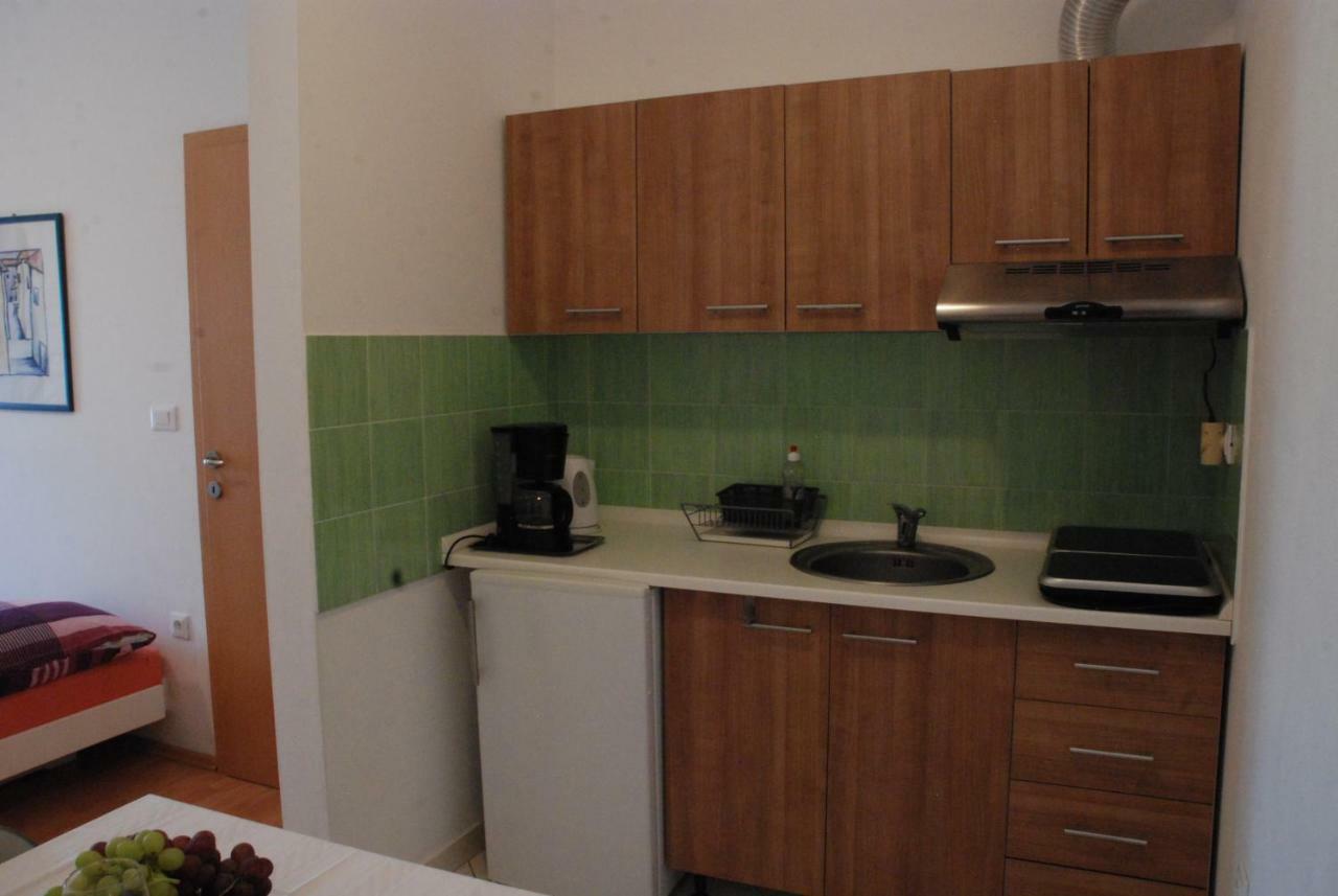 Apartmani Radin Rosini Buitenkant foto